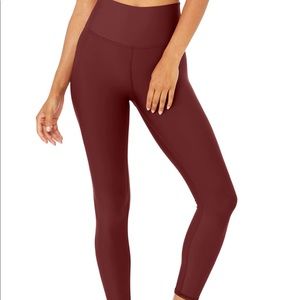 7/8 high waisted “Airlift” leggings